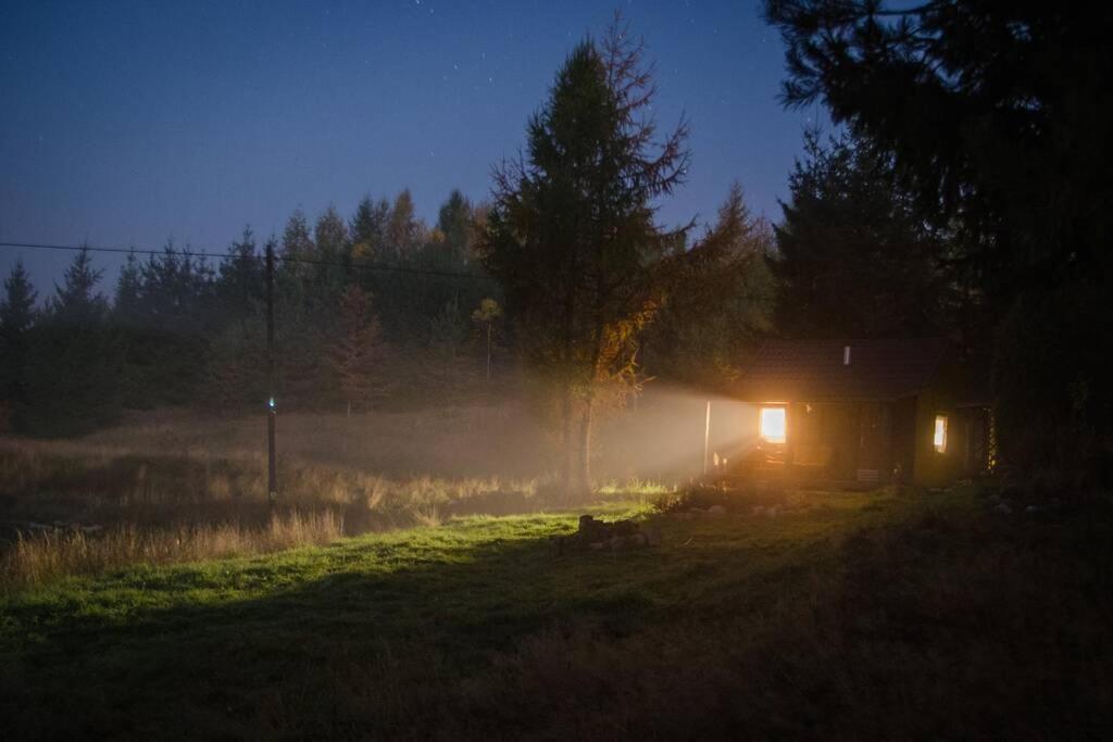 Hut In The Mid. Of Nowhere + Priv Pond+3 Ha Darzkowo Exteriör bild